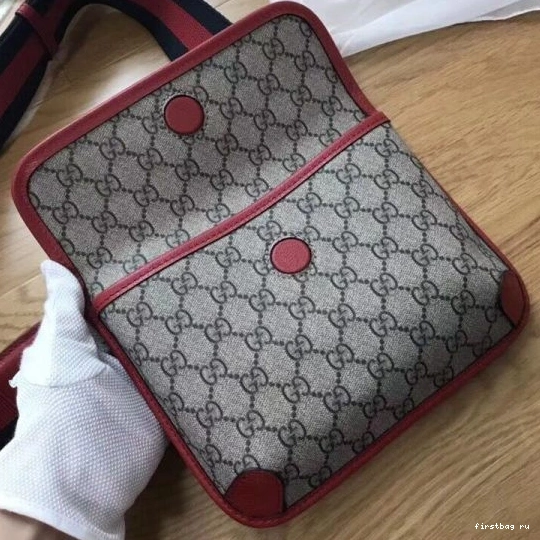 First bag ru bag GG messenger Gucci 0723